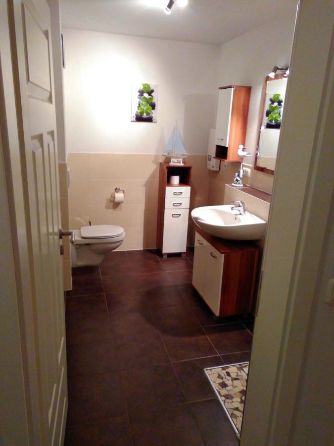 Quartier4U - 4 Sterne - Inklusive Eigene Bikebox Mit Strom - Waeschepaket - Power Wlan - Parkplatz # Bestpreisgarantie # Zingst Zewnętrze zdjęcie