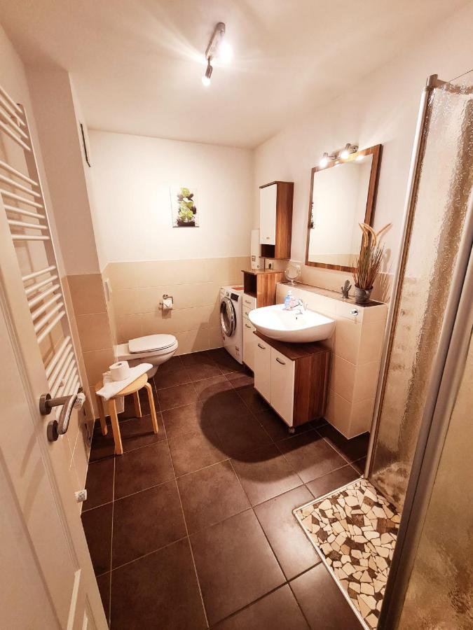 Quartier4U - 4 Sterne - Inklusive Eigene Bikebox Mit Strom - Waeschepaket - Power Wlan - Parkplatz # Bestpreisgarantie # Zingst Zewnętrze zdjęcie